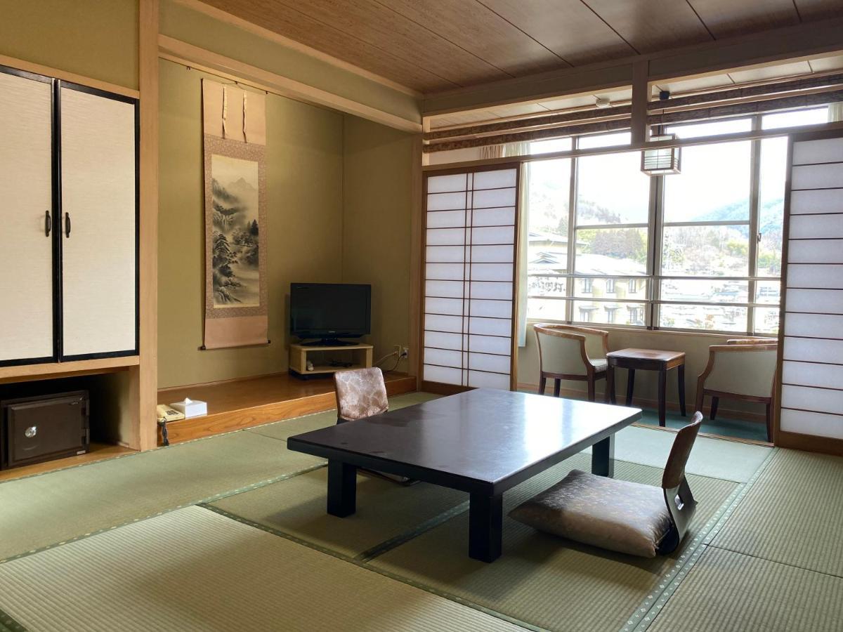 Hirugami No Mori Hotel Achi Ngoại thất bức ảnh